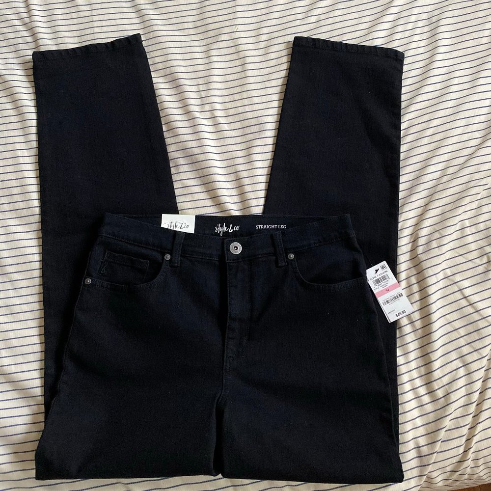 NWT Black High-Rise Straight Leg Jeans